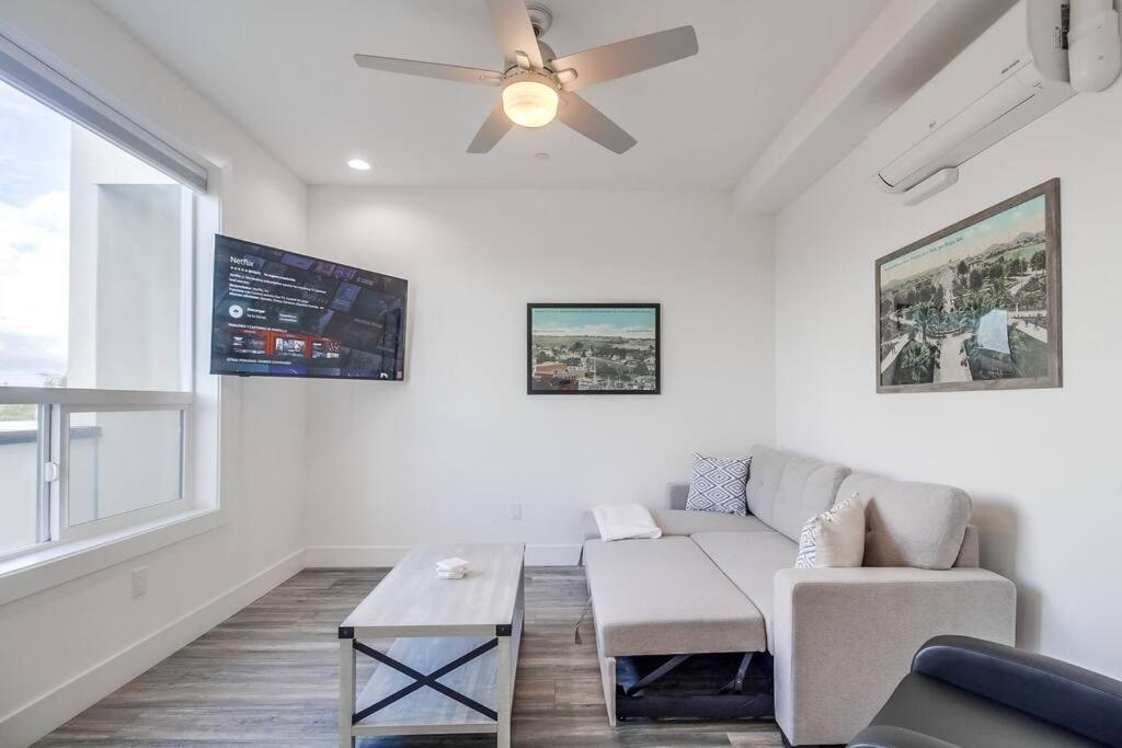 Park Blvd Paradise 303 King Bed With A Private Spa San Diego Bagian luar foto