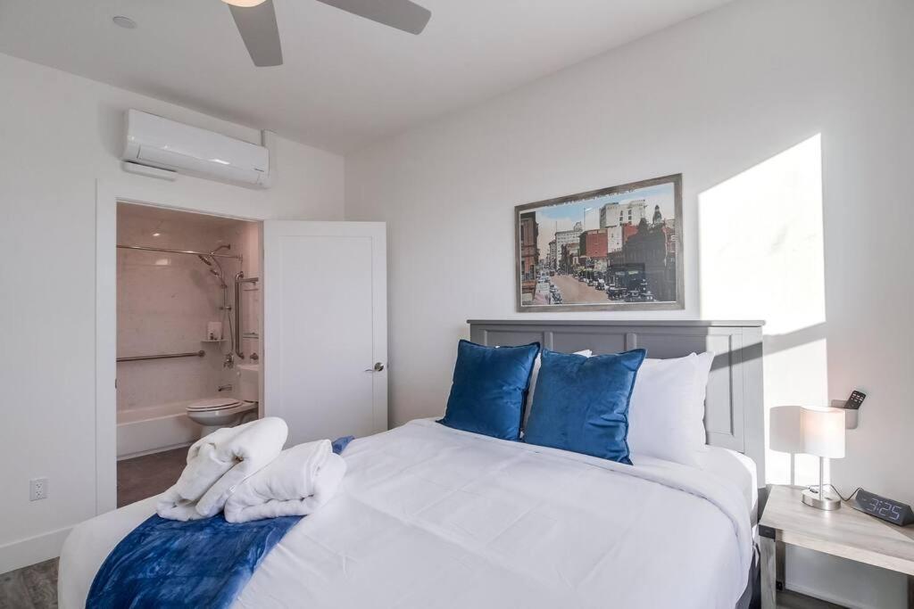 Park Blvd Paradise 303 King Bed With A Private Spa San Diego Bagian luar foto
