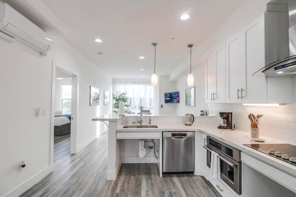 Park Blvd Paradise 303 King Bed With A Private Spa San Diego Bagian luar foto