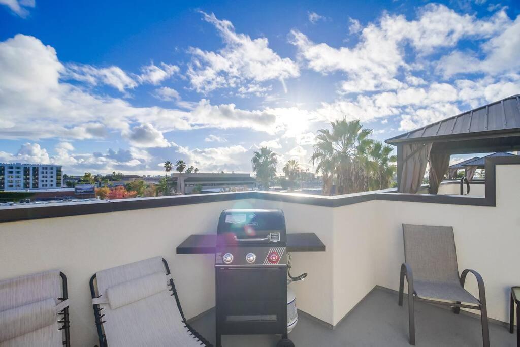 Park Blvd Paradise 303 King Bed With A Private Spa San Diego Bagian luar foto