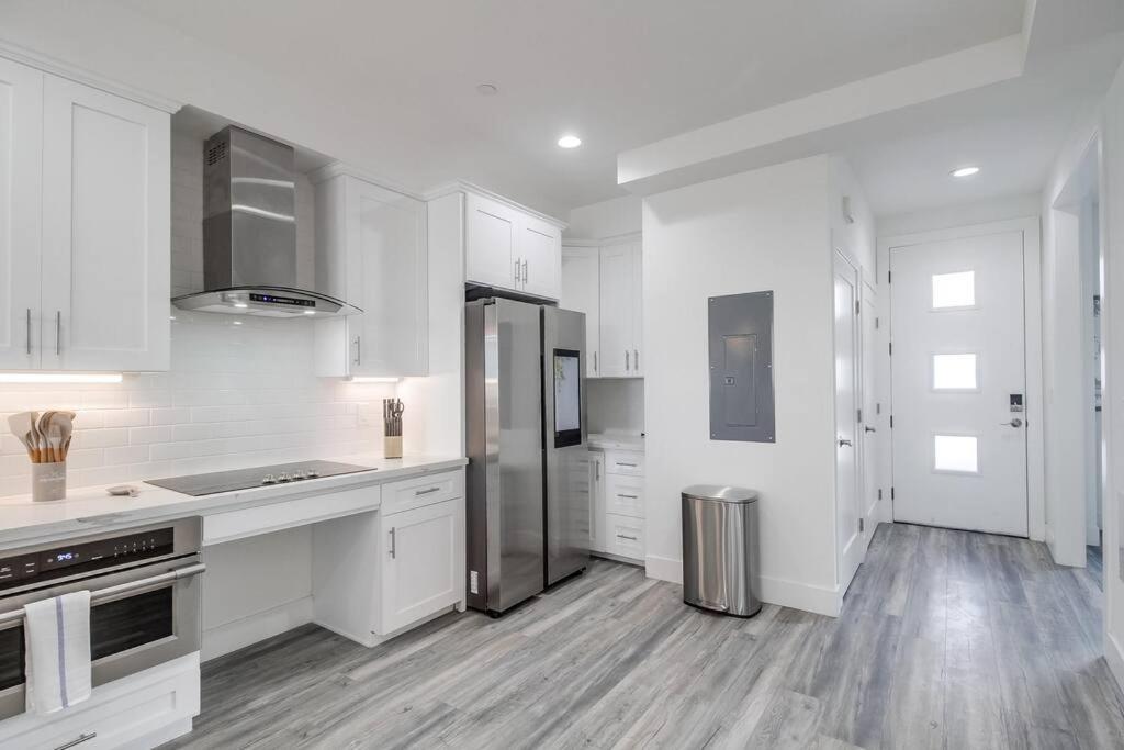 Park Blvd Paradise 303 King Bed With A Private Spa San Diego Bagian luar foto
