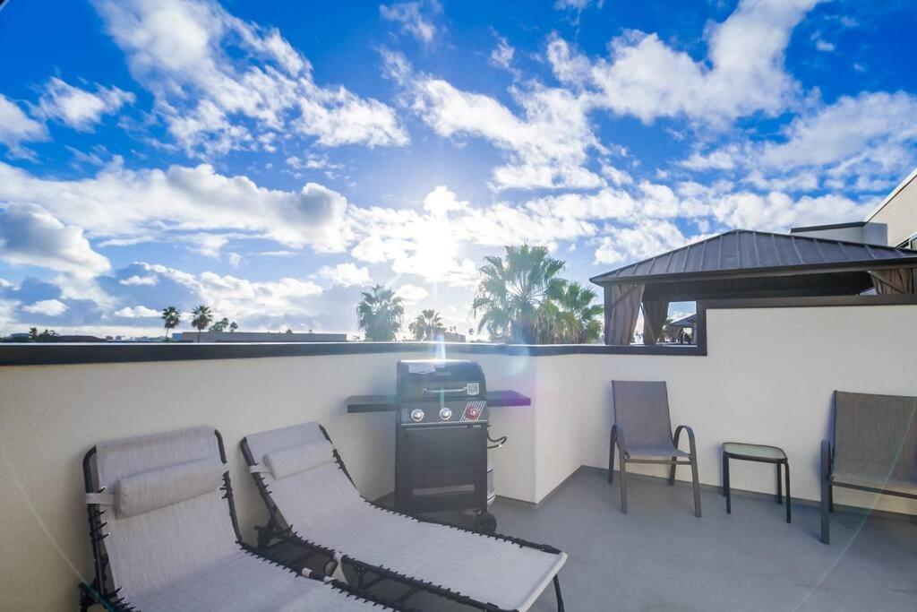 Park Blvd Paradise 303 King Bed With A Private Spa San Diego Bagian luar foto
