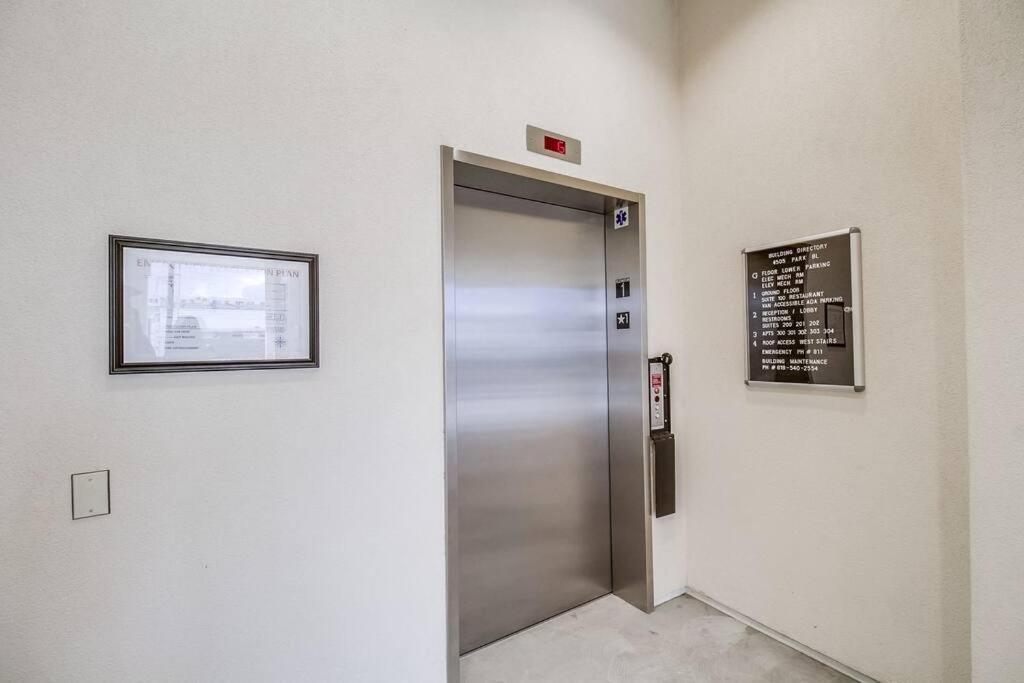 Park Blvd Paradise 303 King Bed With A Private Spa San Diego Bagian luar foto